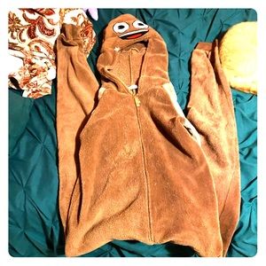 Onesie, Poop emojie